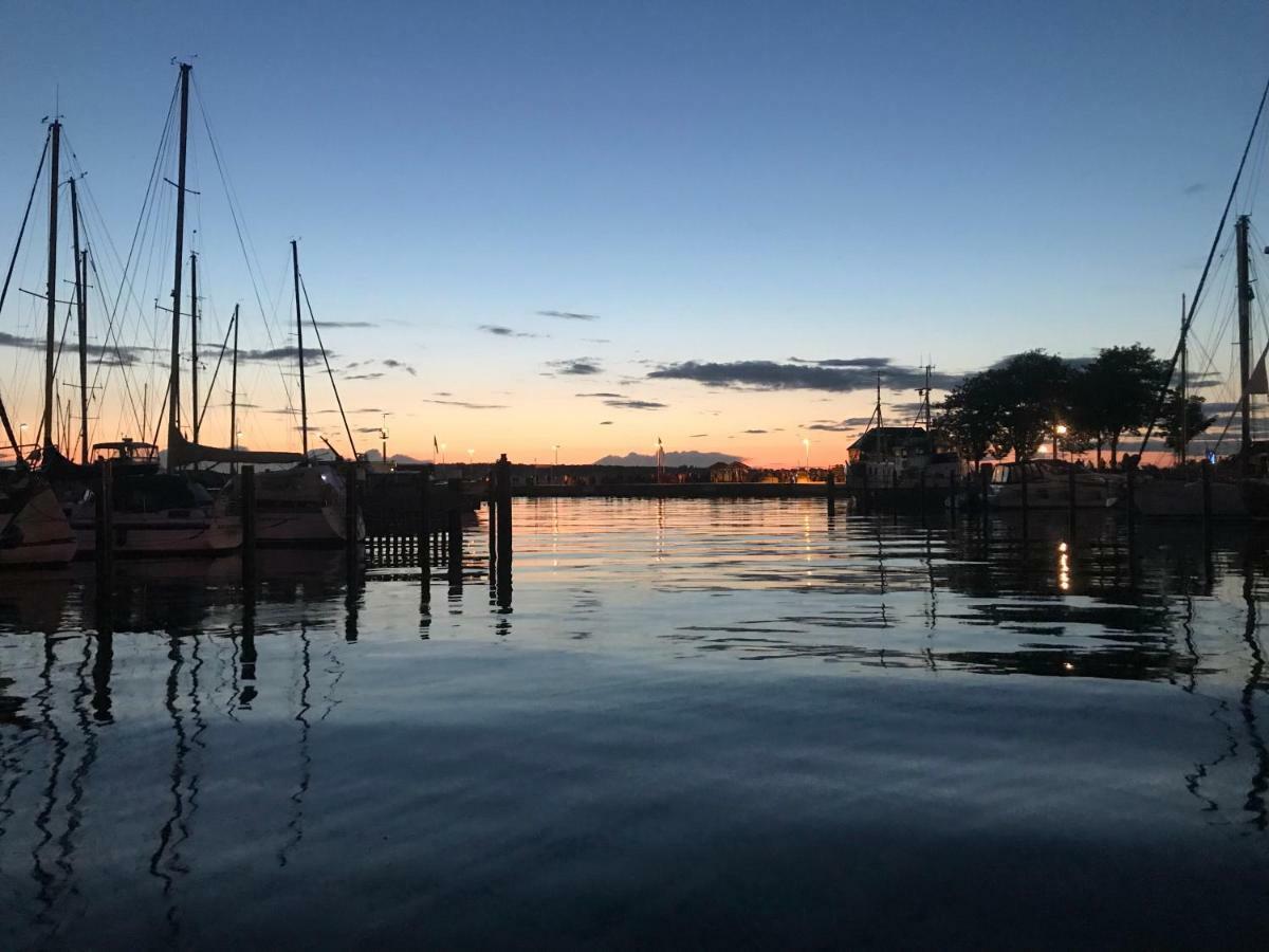 Appartamento Liegeplatz Twee Laboe Esterno foto
